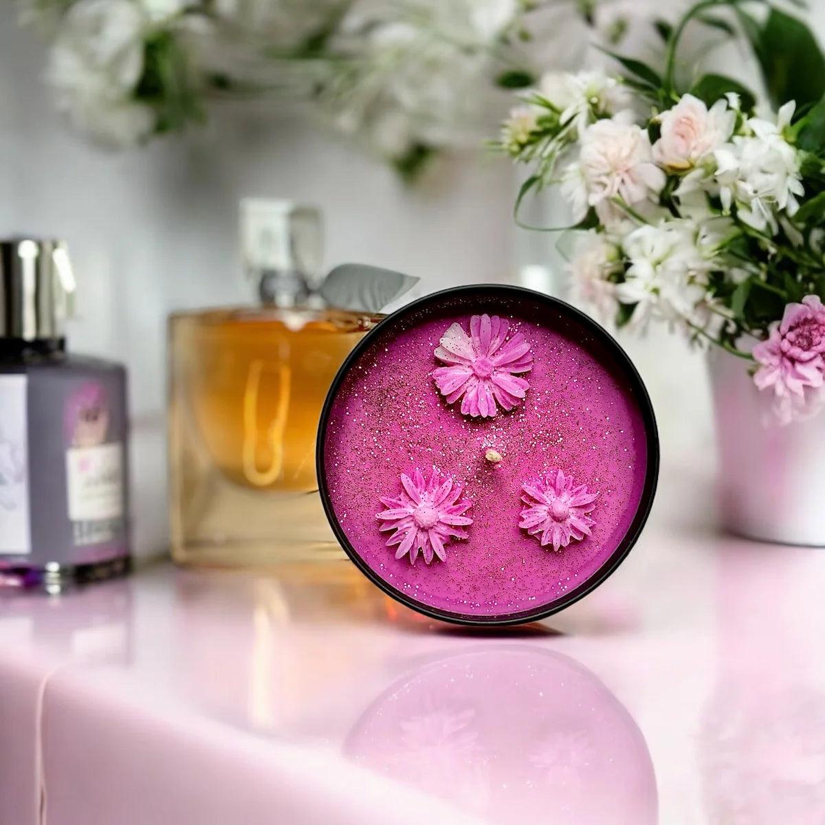 Lumanare parfumata La Vie Est Belle - 200g - Lumos Candles